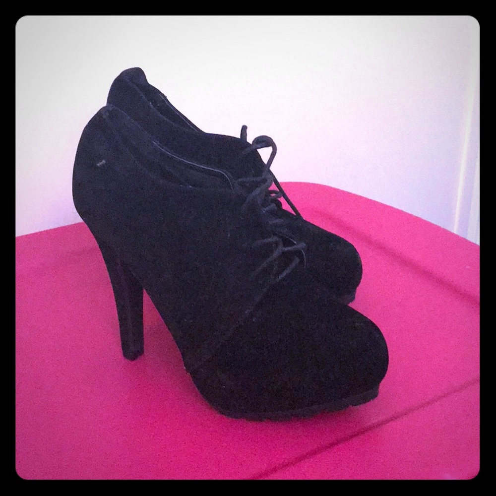 Dollhouse boots